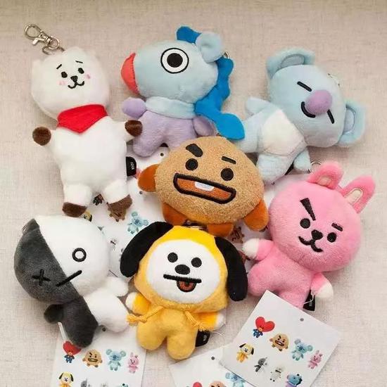 BT21玩偶