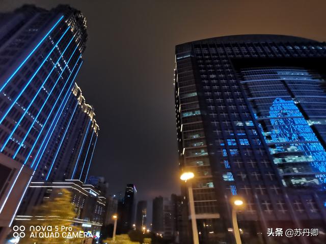 华为手机的超强夜景有多强？夜间行车拍摄，画面令人惊艳