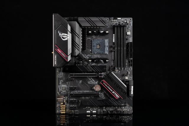 性能级堆料次旗舰，华硕ROG STRIX B550-F GAMING(WI-FI)评测