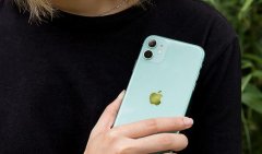 大降2600元，苹果彻底妥协了，网友：不买iPhone11了