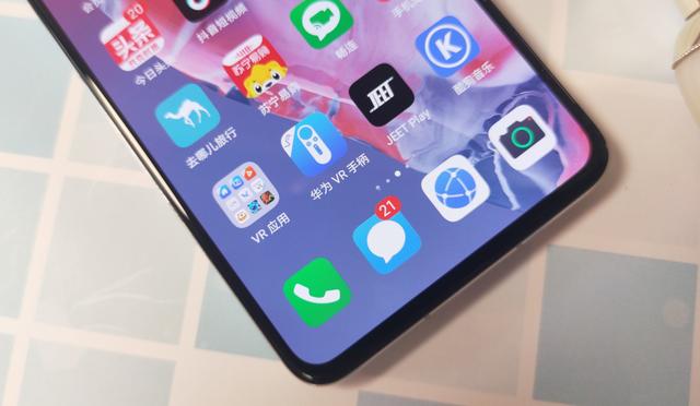 华为P40与iPhone 11难抉择? 看过这篇你就知道五一该买哪个