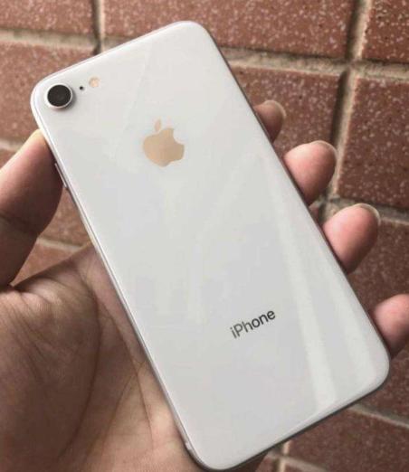 从5888跌到3499，最便宜iPhone诞生，iOS13+双面玻璃！