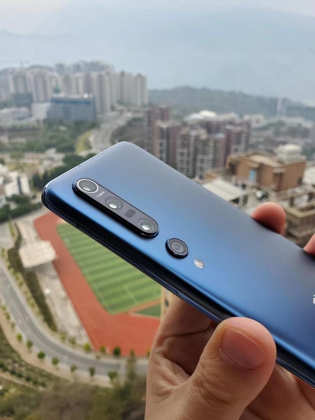 iPhone11：对不起，小米10 Pro：你好