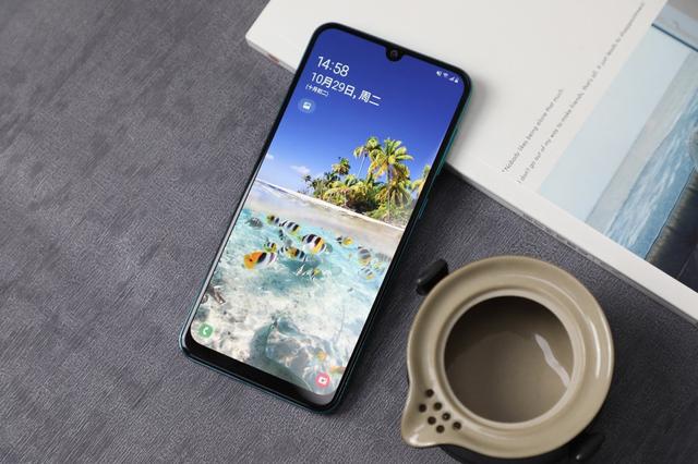 三星亮剑！高颜值新机Galaxy A50s深受年轻用户喜爱