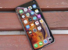 iPhoneXS一夜间跌至“冰点价”，库克很良心，网友：已经晚了