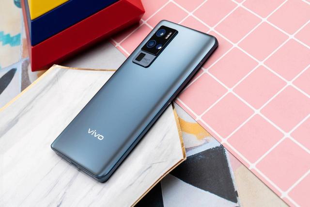 从外观设计到影像系统，vivo X50 Pro+全面诠释何谓“旗舰之作”