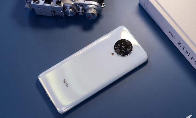 卢伟冰交卷，Redmi K30 Pro变焦版相机分数公布，比一加8 Pro高