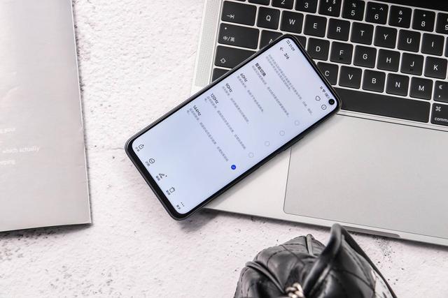 iQOO Neo3的屏幕是“徒增功耗”？不仅仅是144Hz高刷屏这么简单