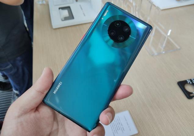 华为很无奈，Mate30 Pro跌至“新低价”，花粉：早知道不买那么快