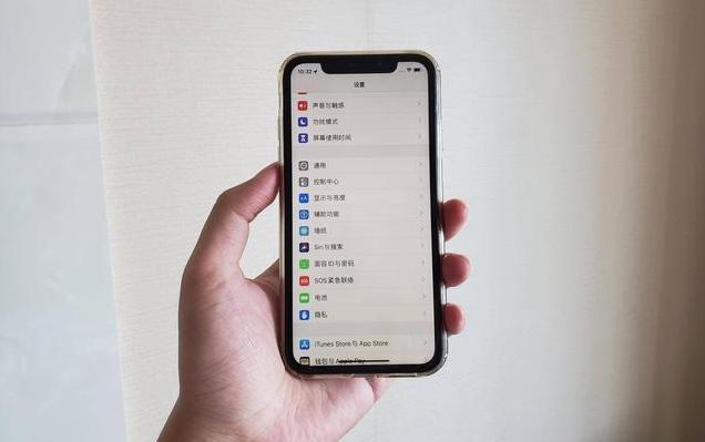 从6499跌至3899，苹果彻底发飙，iOS13+双卡双待，真香！