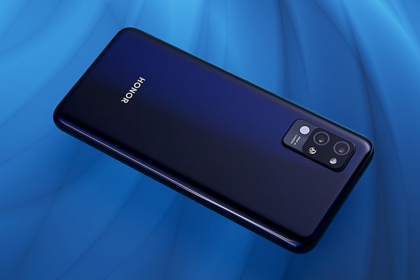 荣耀这次栽了？最新机型市场遇冷，首销仅400多部