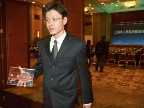 中国芯片史上最大丑闻：他骗取11亿研发资金，让中国芯片成为笑话