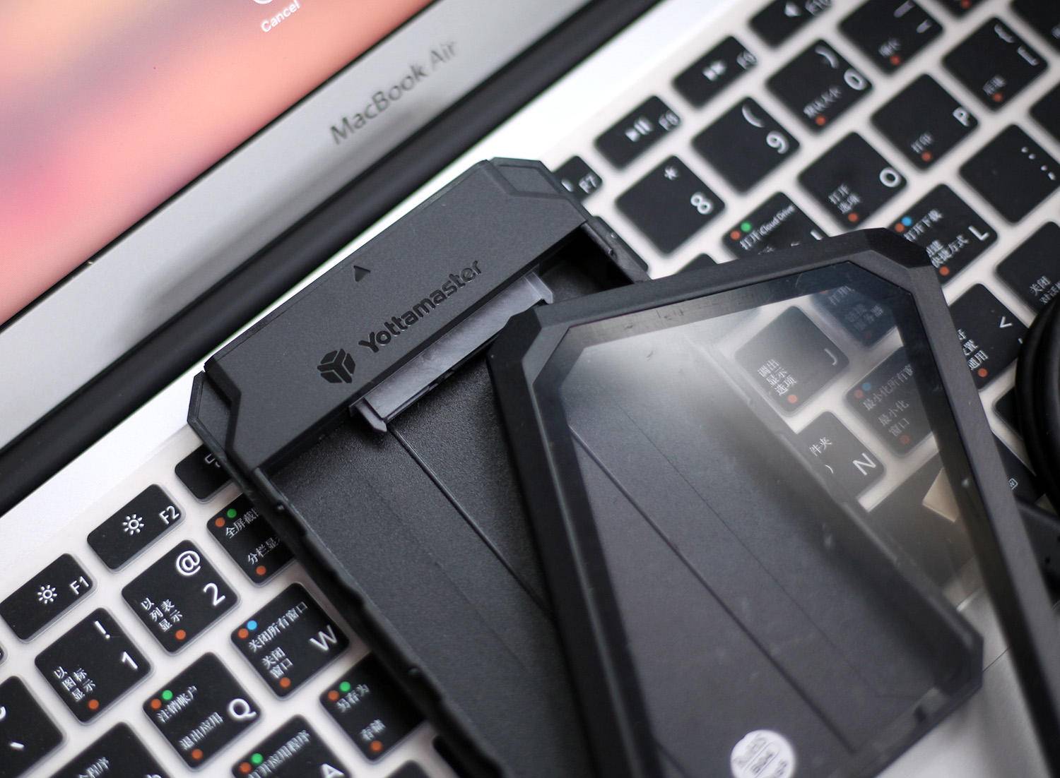 别让好看的硬盘藏起来,Yottamaster透明硬盘盒图赏