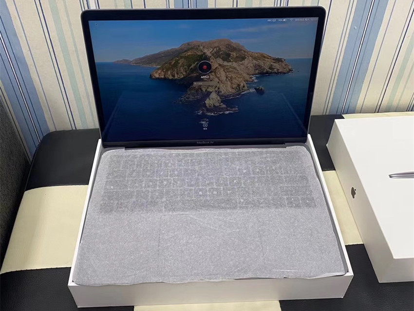 4999元的MacBook Air开箱，最合适学生党的电脑？