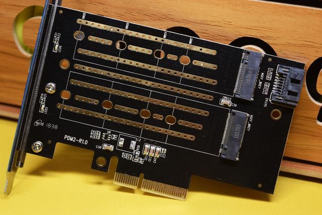 差异有多少？M.2 NVME SSD转PCI-E 转接卡VS原生M.2插槽