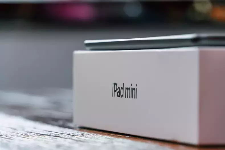 ipadmini5怎么样调亮度（谈谈平板买ipad还是华为好）