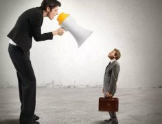 操作王者荣耀CDK月入五千，线上线下结合起来操作