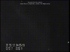 马斯克的42000颗卫星开始排队上天，美国的天空通信网络不是玩笑