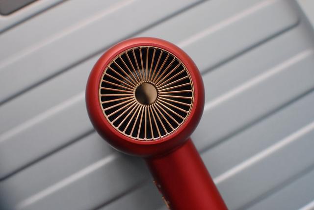 莱克水离子吹风机F6评测：吹风机中的战斗机