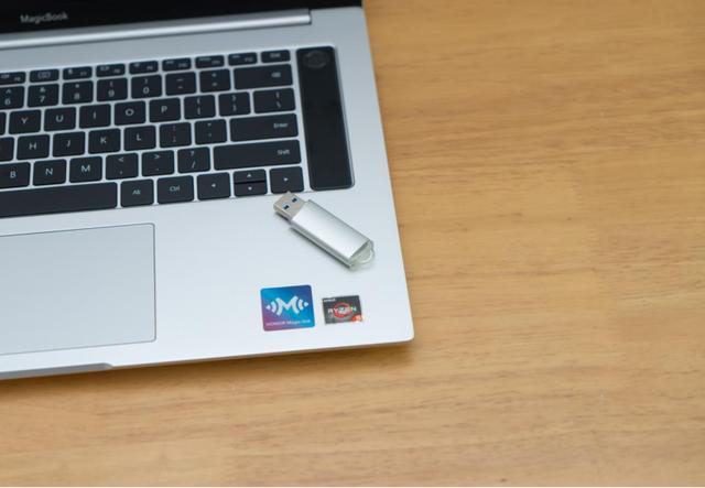 Linux改Win教程，荣耀MagicBook Pro 科技尝鲜版真香，不接受反驳