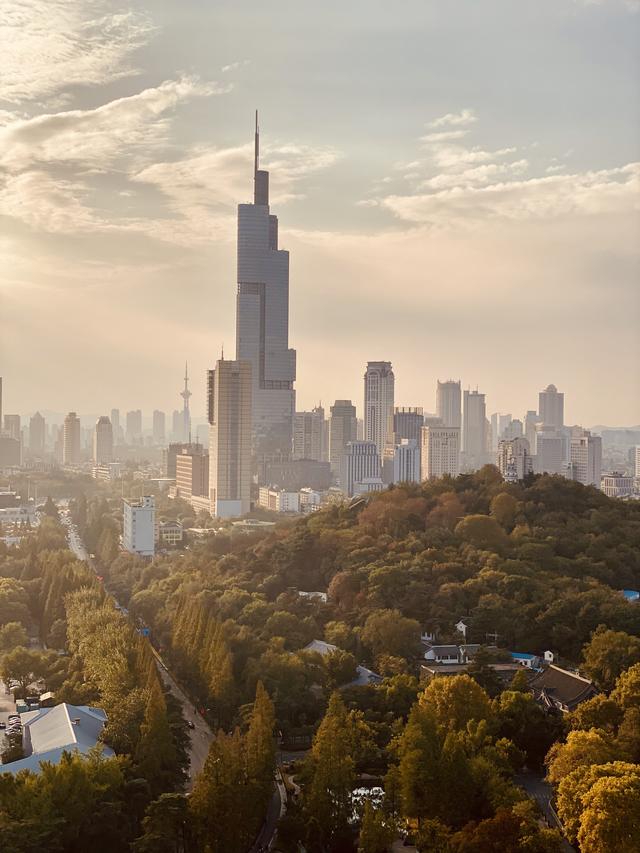 如何拍出刷爆社交平台的城市照？iPhone 获奖摄影师告诉你