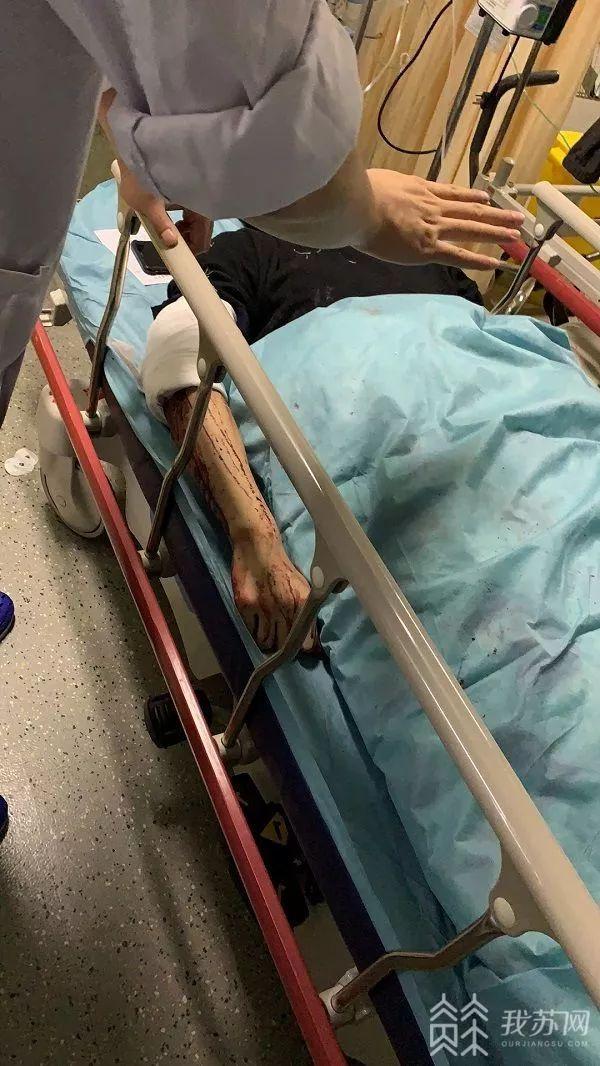 南京一滴滴司机深夜刀捅乘客！平台显示竟是“五星”好司机