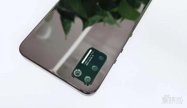 字节跳动第一款手机！重现江湖的坚果怎么样？坚果 Pro 3系统体验