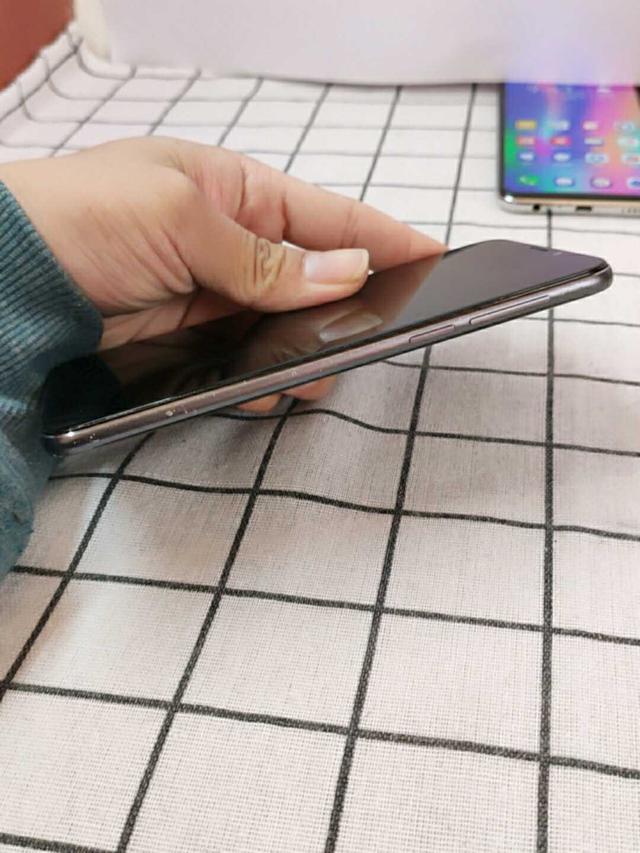 千元惊现性价比神机，网友：错过拍大腿