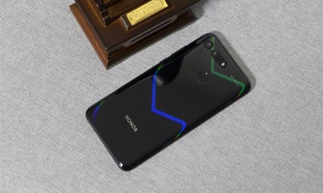 明人不说暗话，买手机看准这四个时间点，基本不亏