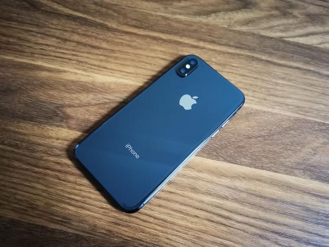 为什么现在还有这么多人在用苹果iPhone X？我总结了这些原因