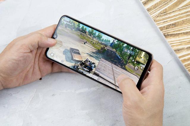 从荣耀8X换到OPPO K5，有些话不吐不快