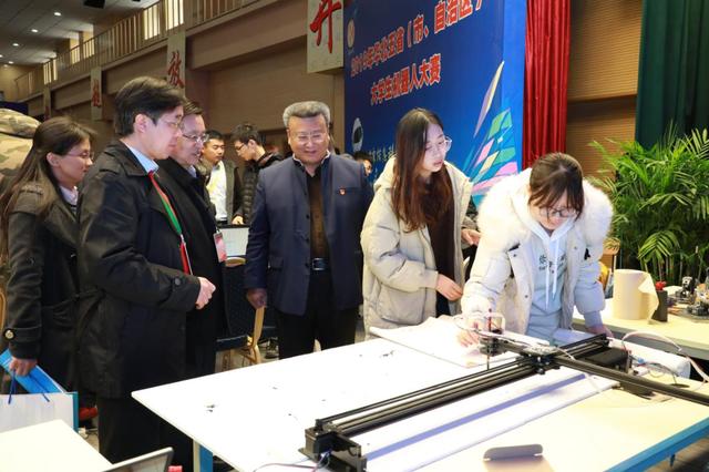 北京信息科技大学连续7年承办华北五省机器人大赛