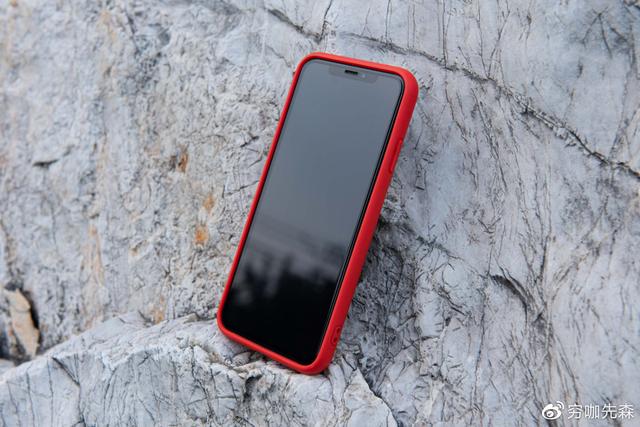 有了这款黑科技手机壳！手机再也不怕摔了