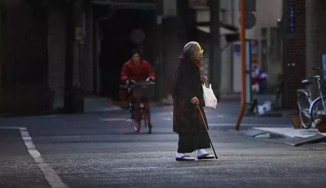 未来的养老院其实可以是一家优秀的互联网公司，腾讯已经入场