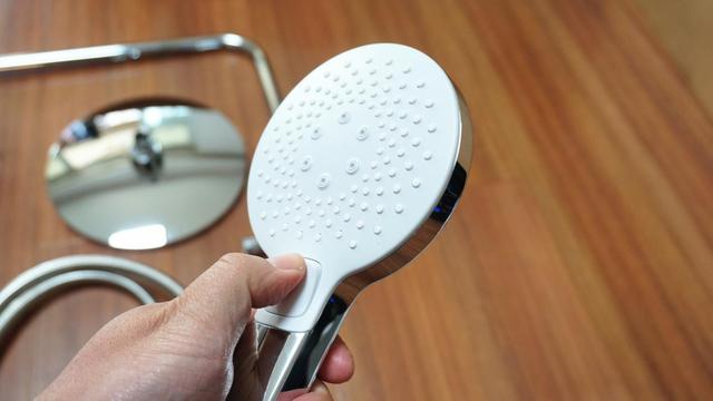 小米有品上999元花洒，水力发电LED显示，德国内芯，自动净垢顶喷