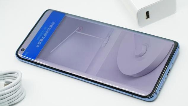 小米彻底发飙！骁龙865+90HZ+55w快充，华为mate30Pro瞬间不香了