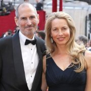 乔布斯遗孀将裸捐250亿美元