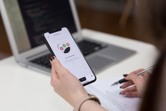 还记得前世界首富被黑客入侵的iPhone X吗？如今终于有结果了