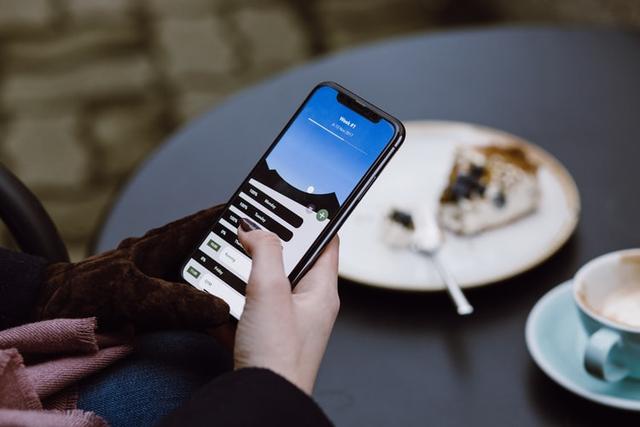 还记得前世界首富被黑客入侵的iPhone X吗？如今终于有结果了