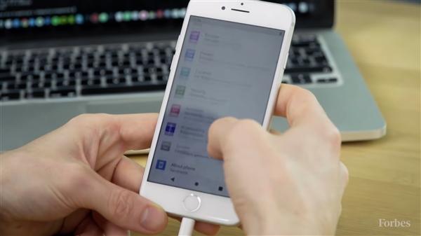 国外大神为iPhone成功刷入Android系统：画面难得一见