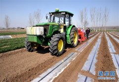 现代化农机让春耕有序高效