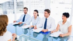 面试官：八斤酒，只有3g和5g的容器，怎么平分？小伙神回复被录用