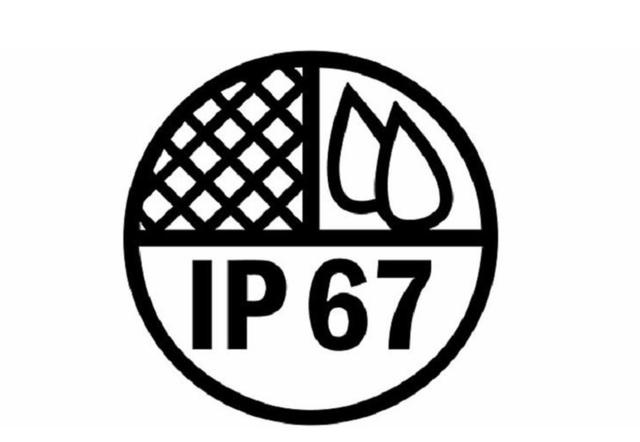 听说你的特斯拉还能当船用，车主坐海里钓鱼可还行？