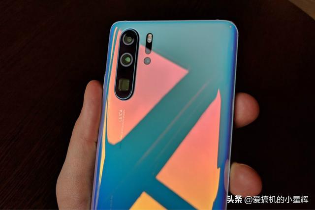 华为火力全开！P30 Pro彻底跌至“小米价”，网友：终于等到了