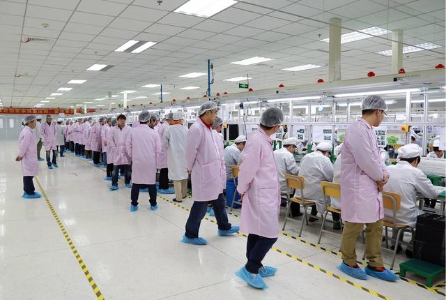 华为迎来最大考验！内部预计10年来销量首次下滑，反击措施已上线