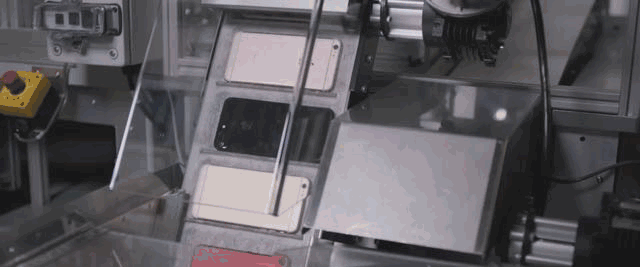 苹果用机器人从废弃iPhone中挖矿，然后制造出更多的电子垃圾……