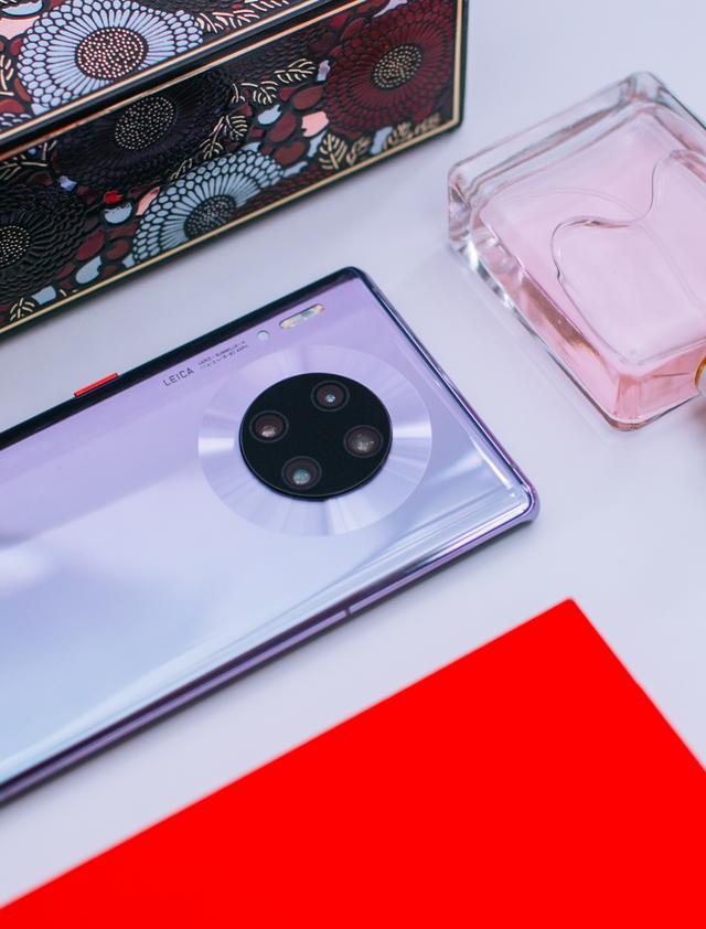 回单位上班了想买手机就买新不买旧，国产新四大旗舰手机