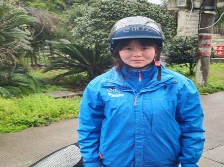 100个骑手中只有9个是女性，但她们往往是最优秀的“小哥”