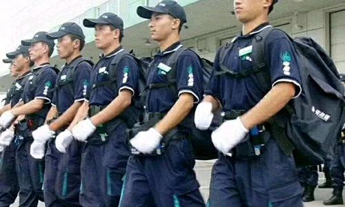 快递界的“大哥”，曾想要收购顺丰，亏损千万后“跑路”？