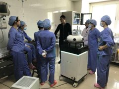 消毒机器人、无人机导航、“防疫通道”……小众“尖兵”产品撬开战“疫”大